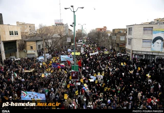 حضور جمعی از اساتید،دانشجویان و کارکنان آموزشکده در مراسم راهپیمایی یوم ا... 22 بهمن